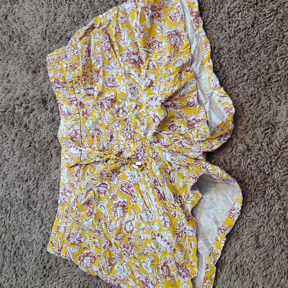 Old navy flowy flower shorts